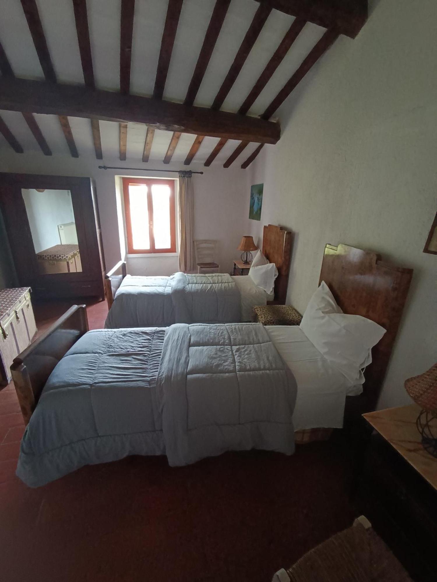 Pilgrim Rooms Gubbio Bilik gambar